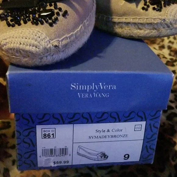Simply Vera Wang flats Sz 9 - Picture 3 of 11